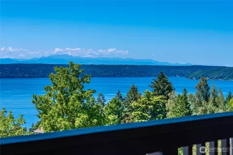 5027 Varco Rd NE, Tacoma, WA 98422