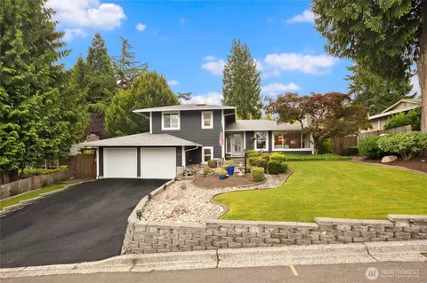 12619 SE 75th St, Newcastle, WA 98056
