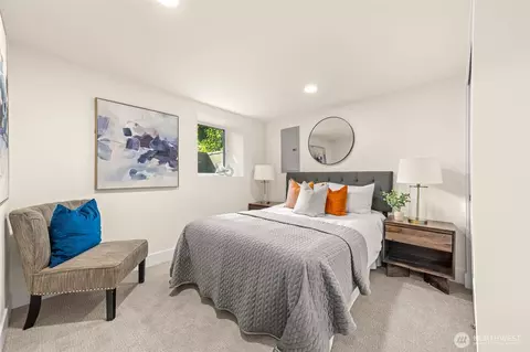 Bedroom - 520 30th Ave E, Seattle, WA 98112 photo 3 of 4
