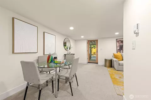 Dining - 520 30th Ave E, Seattle, WA 98112 photo 3 of 3