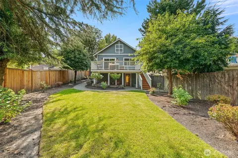 Exterior - 520 30th Ave E, Seattle, WA 98112 photo 3 of 7