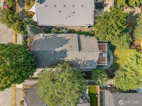View/Area - 520 30th Ave E, Seattle, WA 98112 photo 1 of 3