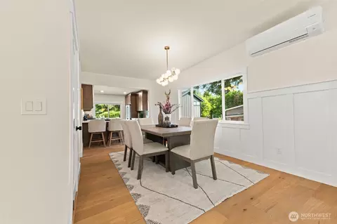 Dining - 520 30th Ave E, Seattle, WA 98112 photo 1 of 3