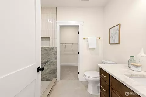 Bath - 520 30th Ave E, Seattle, WA 98112 photo 2 of 5