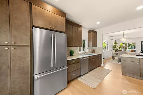 Kitchen - 520 30th Ave E, Seattle, WA 98112 photo 4 of 5