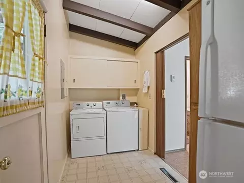 Other - 16632 15th Ave SW, Seattle, WA 98166 photo 3 of 4