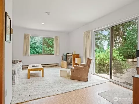Living - 16632 15th Ave SW, Seattle, WA 98166 photo 3 of 4