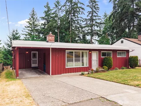 16632 15th Ave SW, Seattle, WA 98166