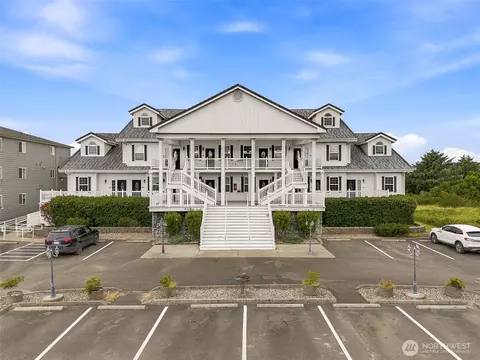 855 Ocean Shores Blvd NW #101, Ocean Shores, WA 98569