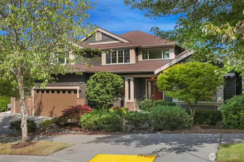 Exterior - 22211 1st Dr SE, Bothell, WA 98021 photo 2 of 7