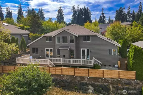 Exterior - 22211 1st Dr SE, Bothell, WA 98021 photo 3 of 7