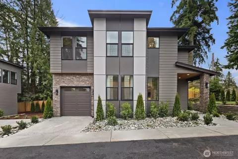 5014 114th Ave NE #1, Kirkland, WA 98033