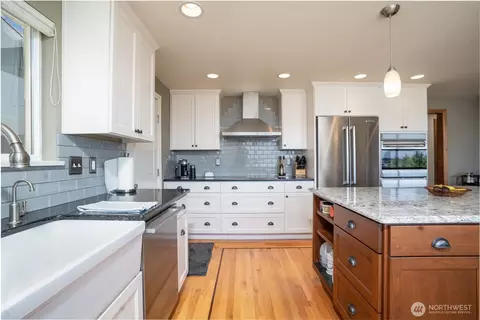 7418 S 15th St, Tacoma, WA 98465