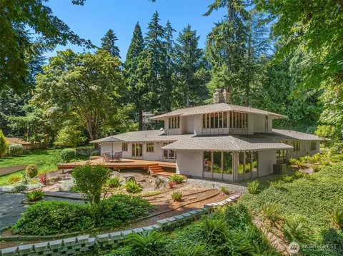 6815 E Mercer Way, Mercer Island, WA 98040
