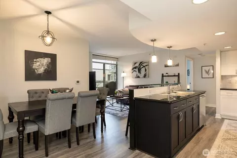 2929 1st Ave #313, Seattle, WA 98121