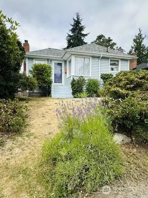 4137 54th Ave SW, Seattle, WA 98116