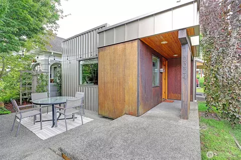 Exterior - 2024 Wetmore Ave, Everett, WA 98201 photo 2 of 6