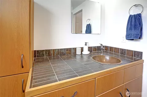 Bath - 2024 Wetmore Ave, Everett, WA 98201 photo 2 of 4