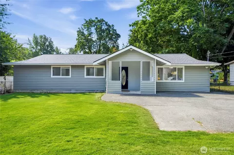 17255 SE 142nd St, Renton, WA 98059