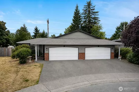 5411 99th Pl NE #A/B, Marysville, WA 98270