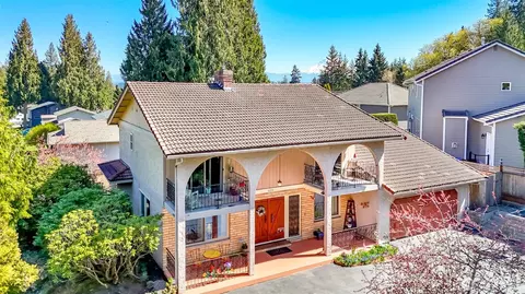 6220 81st St E, Puyallup, WA 98371