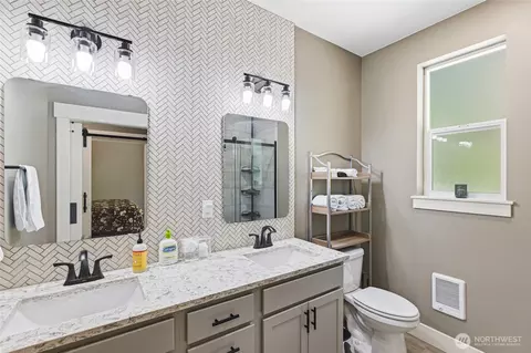 Bath - 811 Wadsworth Loop, Ronald, WA 98940 photo 3 of 4