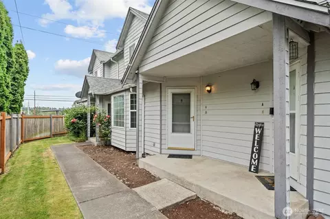 4001 S 74th St #B, Tacoma, WA 98409