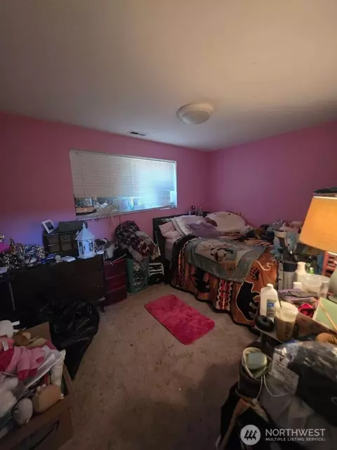 Bedroom - 1415 172nd St E, Spanaway, WA 98387 photo 4 of 5