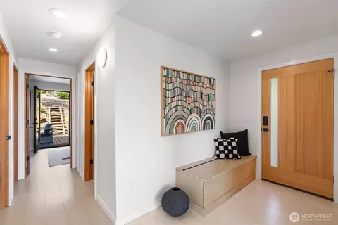 Entry Way - 425 26th Ave E, Seattle, WA 98112 photo 2 of 5