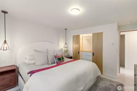 Bedroom - 425 26th Ave E, Seattle, WA 98112 photo 1 of 3