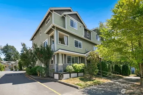 15503 18th Ave W #2A, Lynnwood, WA 98087