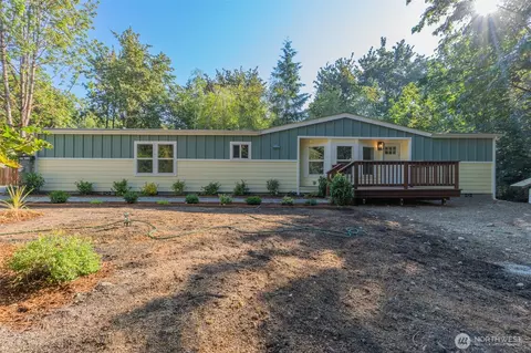 1059 E Crestview Dr, Shelton, WA 98584
