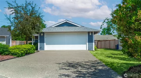 1430 SW 352nd Ct, Federal Way, WA 98023