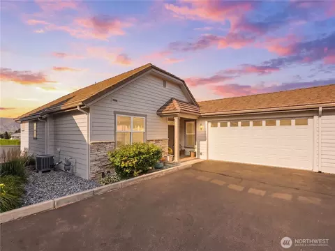 1494 Eastmont Ave #58, East Wenatchee, WA 98802