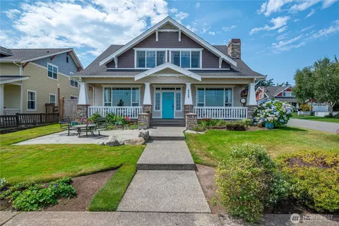 2402 J Ave, Anacortes, WA 98221