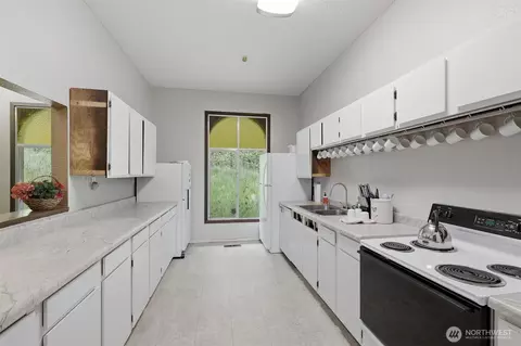 Kitchen - 13625 367th Ave SE, Sultan, WA 98294 photo 1 of 1