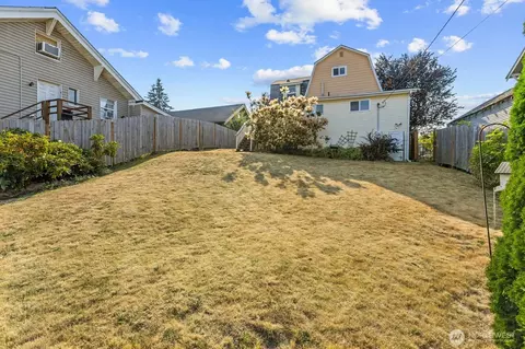 Exterior - 3827 High St, Everett, WA 98201 photo 9 of 9