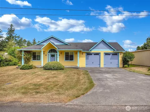 1403 253rd Pl, Ocean Park, WA 98640