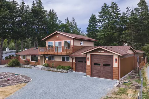 15781 Snee Oosh Rd, La Conner, WA 98257