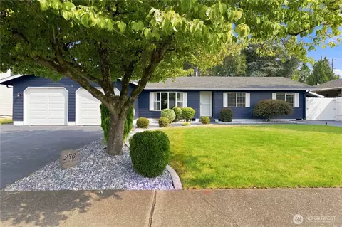 236 Sparks Dr, Kelso, WA 98626