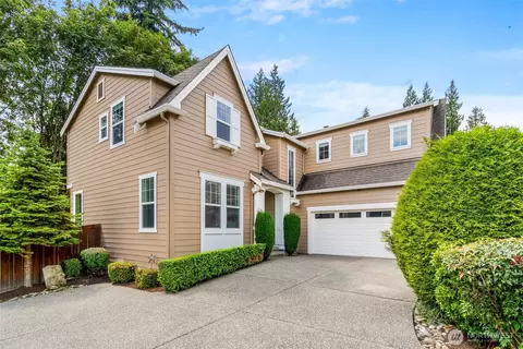 17023 NE 120th St, Redmond, WA 98052