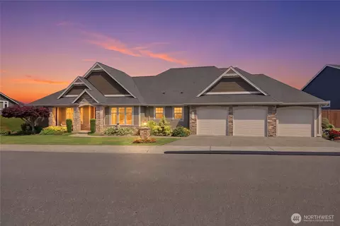 16905 135th Avenue Ct E, Puyallup, WA 98374