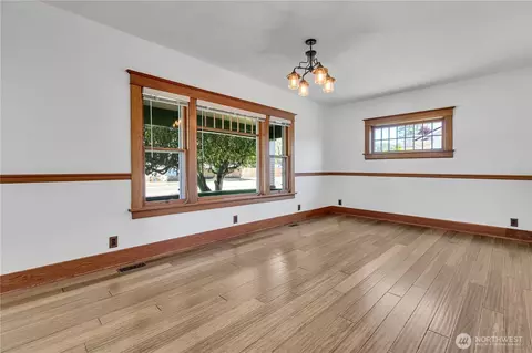 Living - 401 Varner Ave SE, Orting, WA 98360 photo 3 of 6