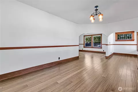Living - 401 Varner Ave SE, Orting, WA 98360 photo 2 of 6
