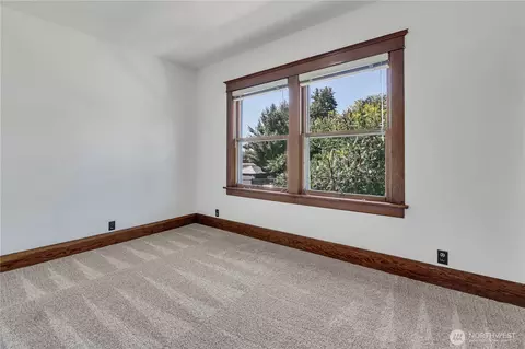 Bedroom - 401 Varner Ave SE, Orting, WA 98360 photo 3 of 3