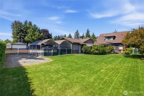 Exterior - 401 Varner Ave SE, Orting, WA 98360 photo 7 of 8