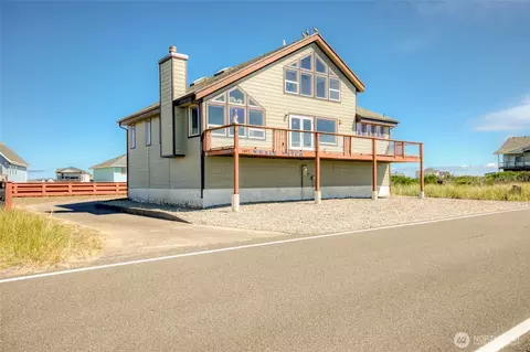 1497 E Ocean Shores Blvd SW, Ocean Shores, WA 98569