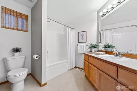 Bath - 5408 209th St E, Spanaway, WA 98387 photo 3 of 3