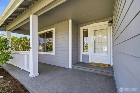 Exterior - 5408 209th St E, Spanaway, WA 98387 photo 2 of 5