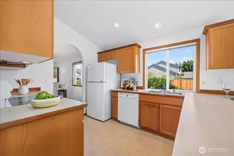 Kitchen - 5408 209th St E, Spanaway, WA 98387 photo 3 of 4